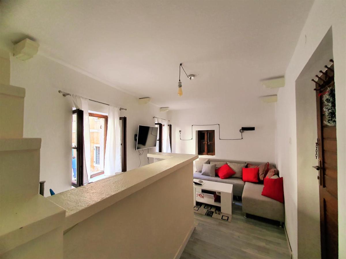 St.Tripun Apartment Kotor Extérieur photo