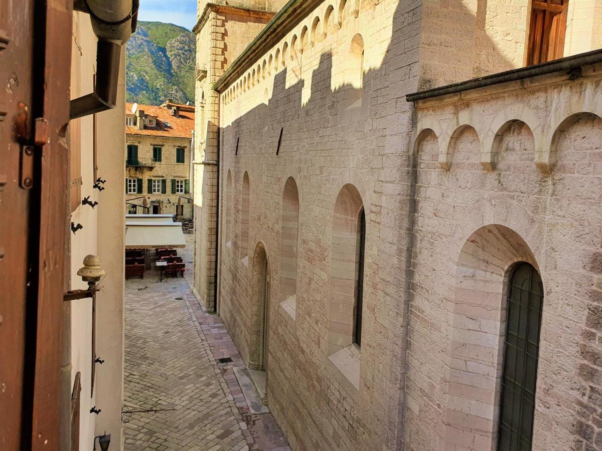 St.Tripun Apartment Kotor Extérieur photo