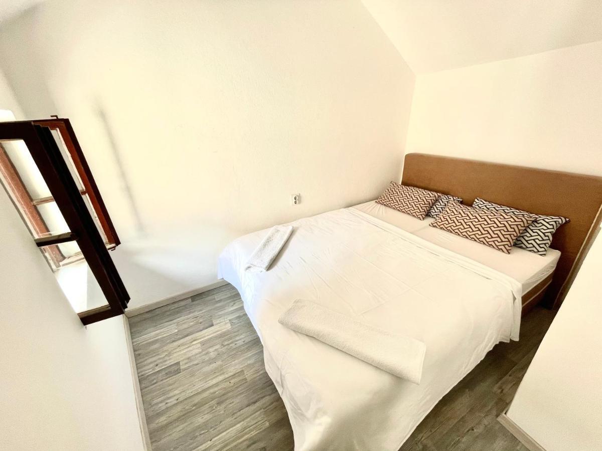 St.Tripun Apartment Kotor Extérieur photo